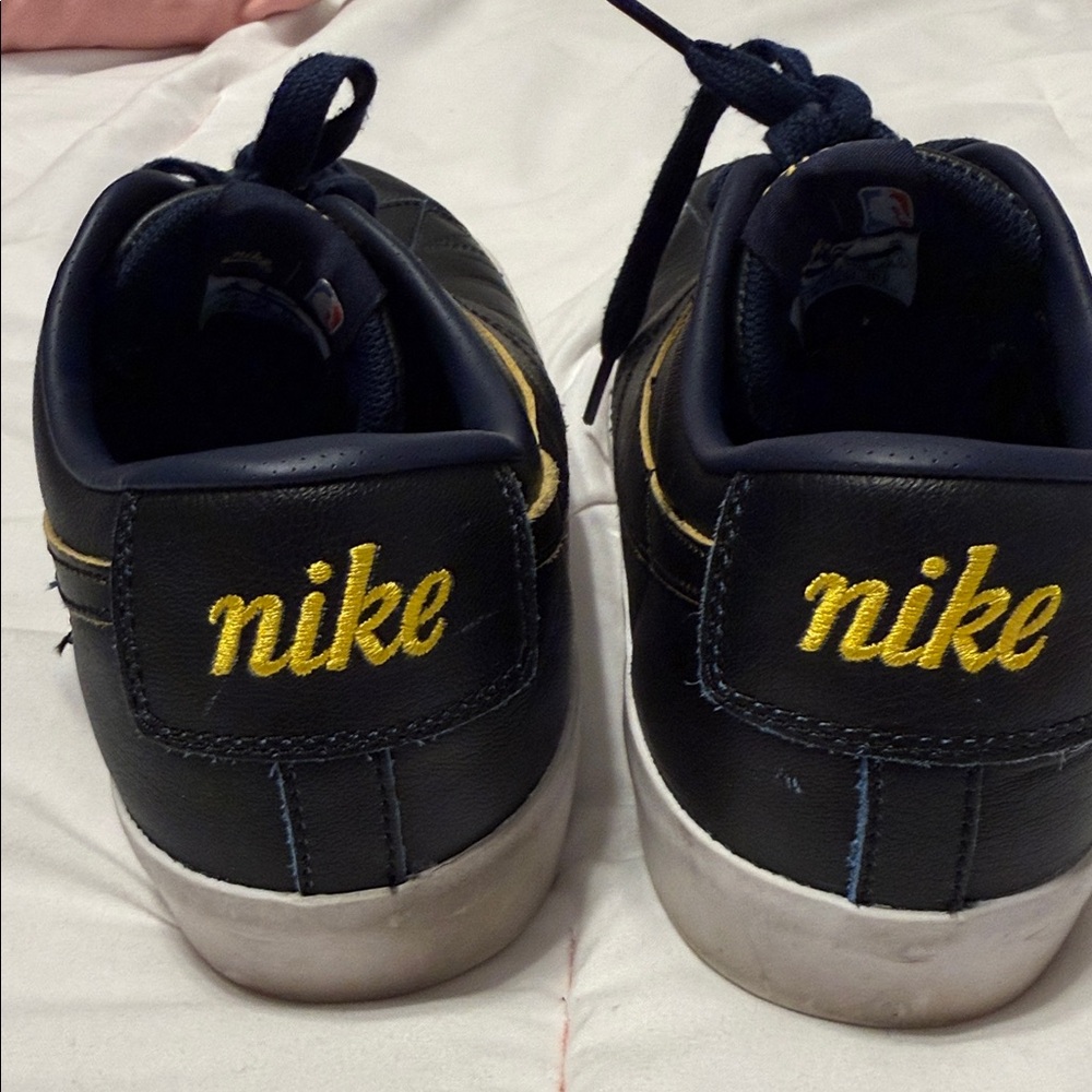 Nike Black and Blue Sneakers - Picture 5 of 6